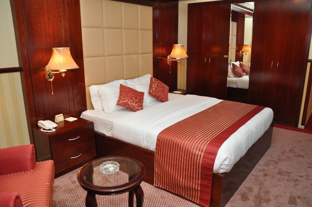 Benta Grand Hotel Llc Dubai Exterior foto