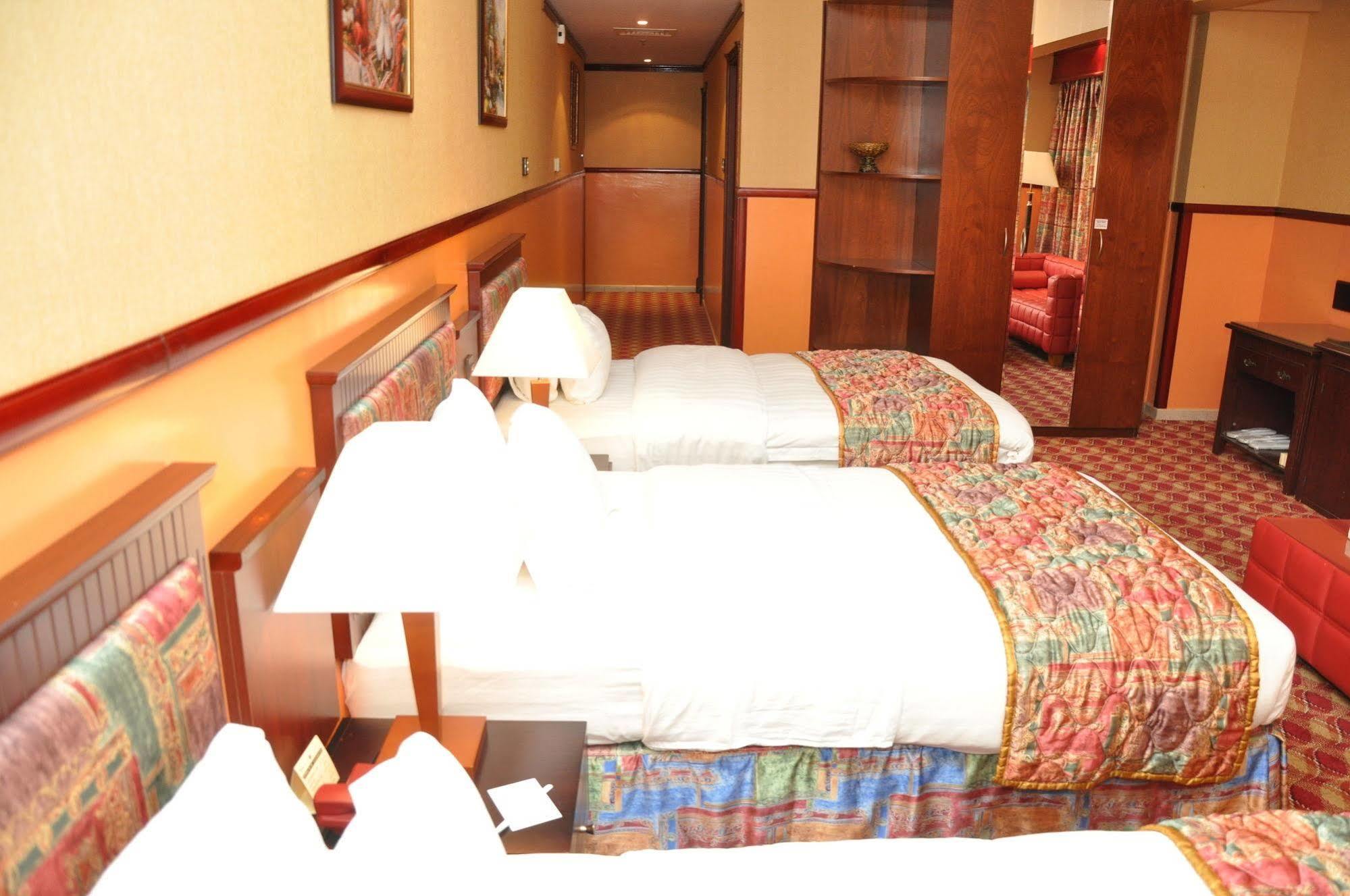 Benta Grand Hotel Llc Dubai Exterior foto