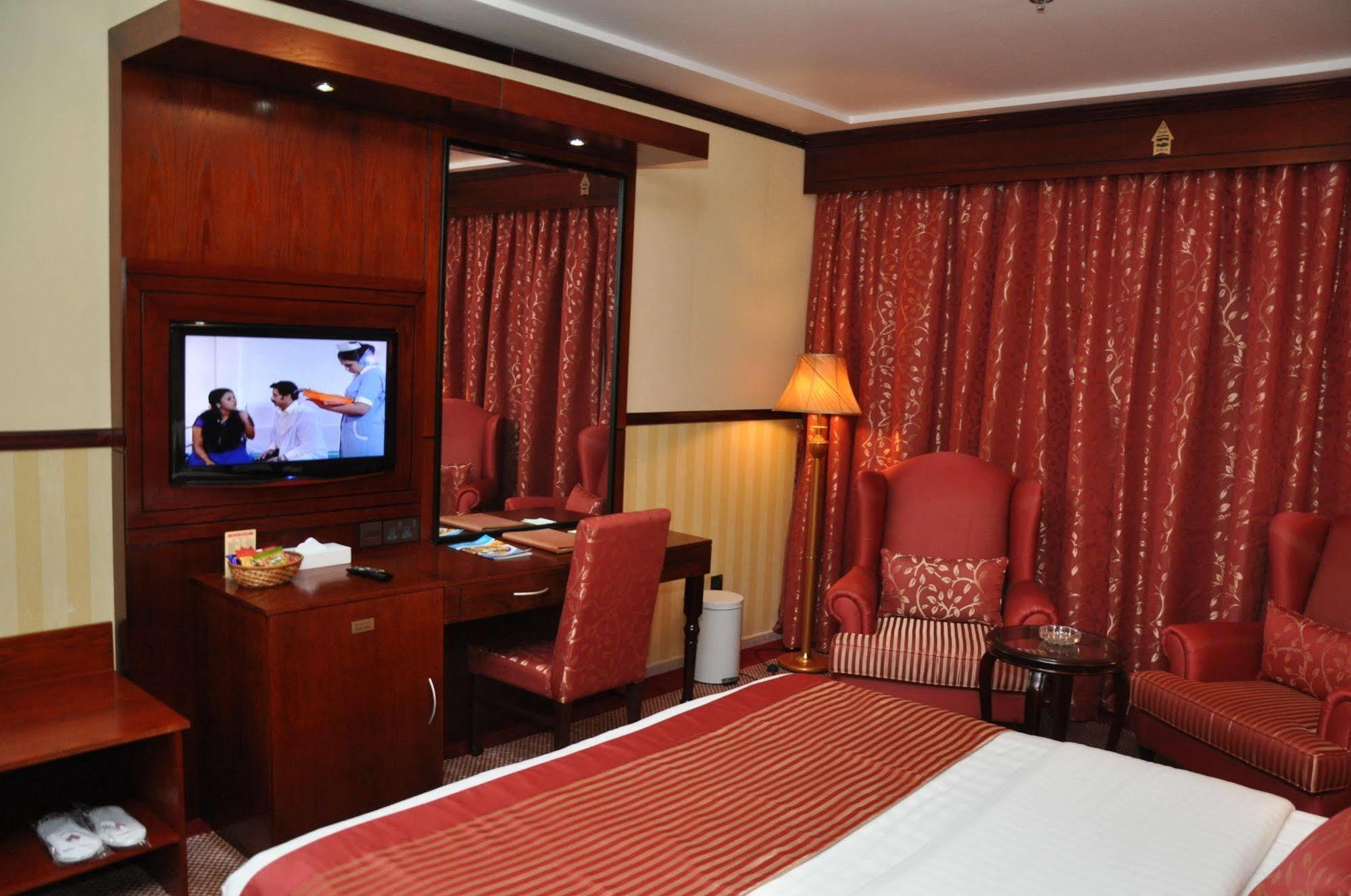 Benta Grand Hotel Llc Dubai Exterior foto
